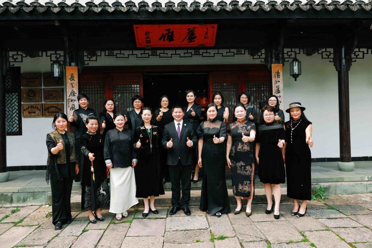 巾帼天团发展大会 - bjl平台·(中国)集团